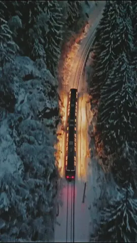 #chamonix #montblanc #drone #dji #winteriscoming #winterishere #perfectholiday #dreamer 