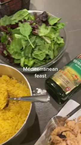 this Mediterranean feast was both guest and doctor approved thanks to the help of Pompeian's EVOO 🫡 #ad #PompeianPartner #pompeiandifference 