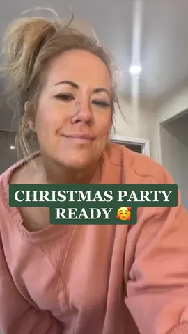 It’s a miracle what a shower and a little face paint can do. 😍 #makeuptransformation #christmas #holiday 