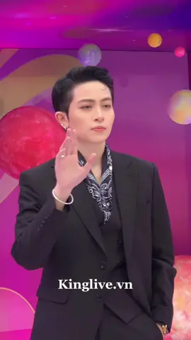 Mê mẩn trước nhan sắc cực phẩm của Gil Lê trong sự kiện giữa lòng phố đi bộ Nguyễn Huệ #Kinglive #GilLe #amm 