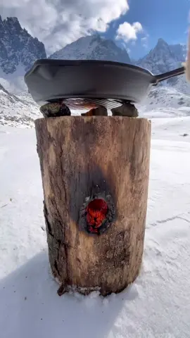 İsveç Kütük Ocağında Dana Antrikot 🪵🥩 #outdoorcooking #Outdoors #camping #camp #snow #kamp #wild #nature #survival #food #cooking #asmr #yemektarifleri #foodvideo #relax #hungry #outdor #doğadayemek #adventures 