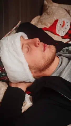 ‘Twas the night before fight night 📖🎄 #UFC 