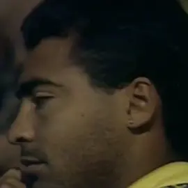 mulher e dinheiro, dinheiro e mulher...#romario #romariofaria #romariofutbol #romarioeditz #editfutebol #jogador #flamengo #barcelona #vasco #futebol90 #futebolbrasileiro #fy #foryou $ #foryoupageofficiall #foryoupage #AcreditaEVAI #fy #vaiprofy #vaiprofycaramba #fypage #fybrasil #foryoupage❤️❤️ #selecao #GenshinImpact33 #editfootball 