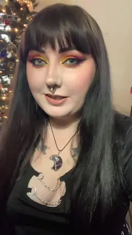 #alt #altgirl #alttiktok #makeup #makeuptransformation #transition #makeuptransition 