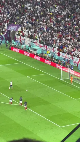 Le penalty raté d'Harry Kane face à l'équipe de France des tribunes #england #france #qatar #algeria #tottenham #londres🇬🇧 #coupedumonde2022 #fifa #stadiums 