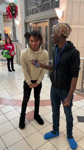 414 wya? #fyp #viral #foryou #mall #interview #public 