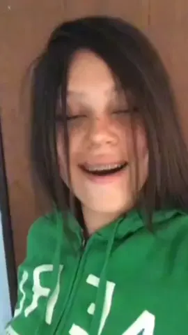 chicos subiré este video acá ya que lo borré en la otra💋