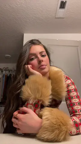 my favorite christmas song #fyp #santatellme 