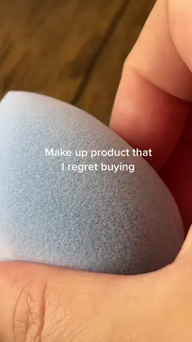 Coz it’s opposite day 😄 #microfibersponge #beauty #makeup #makeupsponge #junoco 