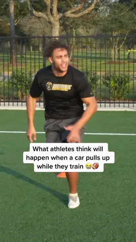 “In game?! I don’t need to see him in game!” #athlete #sports #americanfootball 