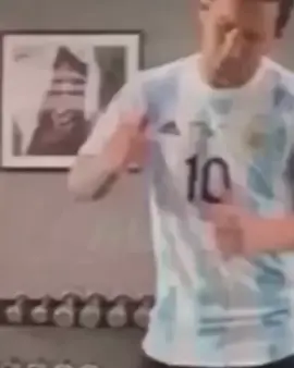 يرقص ميسي #leomessi #tootbell #CapCutميسي  #jjgelap #fyp #anime #foryoupage #كاس_العالم #اكسبلورexplore #كلمهم #الفيديو 