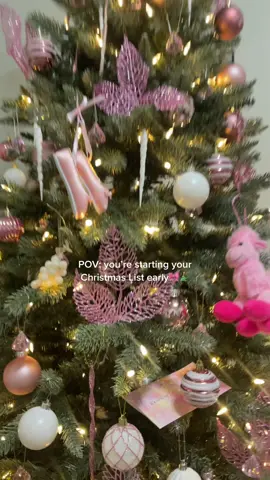 🪞💗🎀🎄 #christmaslists #pinkchristmas #fyp 
