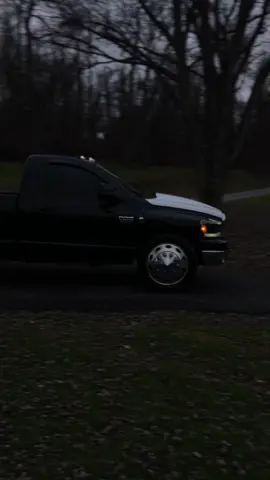Come with me to buy a new truck!!  Say hello to the 07.5 3500 G56!! I’m OVERLY excited about this truck and a absolute dream to drive. I’ve wanted a 6speed dually since I could remember. Thank you @nickkmarshall for selling me a one in a million truck!