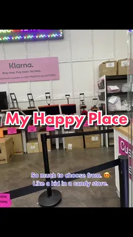 My current happy place. 😍 Anything you need, you will find it here. #happyplace😍😍 #vinylcheck #htv #shirts #heatpress #tumblersupplies #puffvinyl #accessories #smallbusinesscheck #aviva #avivastore 