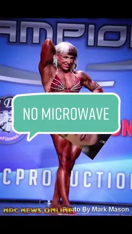 #greenscreen PLZ IM GONNA CRY #microwave #wtf #bodybuilderproblems #rip #bigfatl 