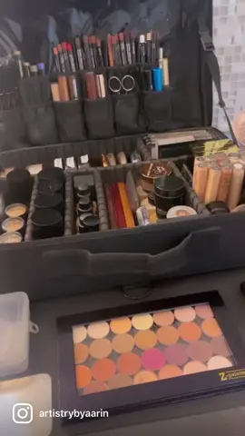 What’s in my pro makeup kit #GenshinImpact33 #lamakeup #losangelesmua #dewyskin #fyp #makeup #prokit #fypシ゚viral 