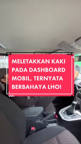 Meletakkan kaki di atas dashboard emang enak banget, tapi kebayangkan kalo ternyata ini bisa membahayakan kamu! 😄   #MoservicelD #CobaMoservice #ServisMobil #AdiraFinance #Otomotif 