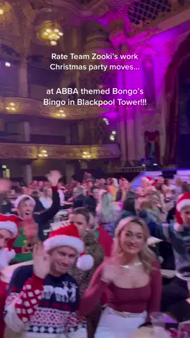 Rate our work Christmas party moves… 🕺 #christmasparty #workchristmasparty #officelife #londonworklife #bongosbingo  #officexmasparty #9to5life #teamzooki 