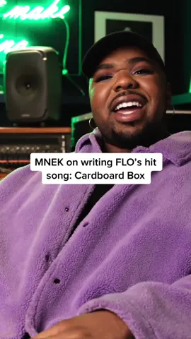 they are the moment @flolikethis 💚 #MNEK #SongwriterSaturday #FLO #CardboardBox #Music
