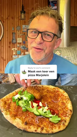 Replying to @Levi alle pizza’s willen marjo zijn #pizza #marjolein 