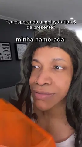 tá aí teu presente kakakaka