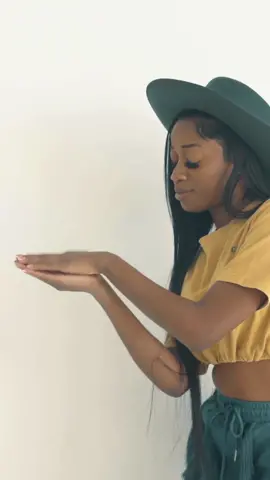 Don’t you wish trying on outfits was this easy? 😂  #blackcontentcreator #fashioninpso #styleinspo #outfitinspiration #blackgirltiktok #fallfashion #fashiontiktok #fashiontok #howtostyle #ugccontentcreator #ugccreator 