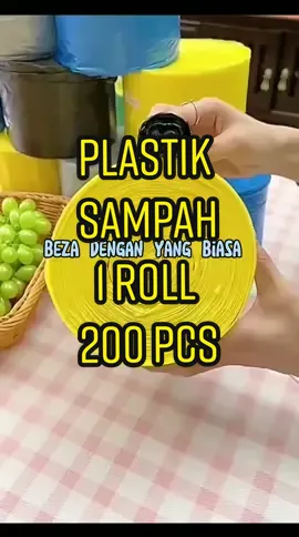 Plastik sampah gulung besar, 1 roll ada 200pcs. Berbulan tahan kalau banyak macam ni,jimat jugak kan. Plastik pulak tahan lasak & senanh nak pegang. #plastiksampahroll #garbagebag #plastiksampahbertali #1212tiktokmegasale #trending #fypdongggggggg 