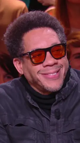 #JoeyStarr sort un livre de #cuisine 🥧 #comedy #TikTokFood 
