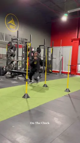 On the clock again . #forathletes #toronto #sportpsychology #sportperformance #football #Soccer #athletes #performancecoach #offseason