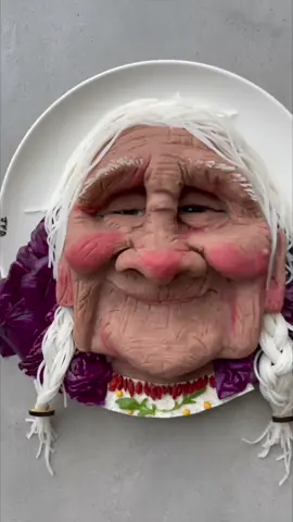 Mama Coco food sculpture 🤩✨ #mamacoco #cocofilm #unpocoloco #foodsculpture 