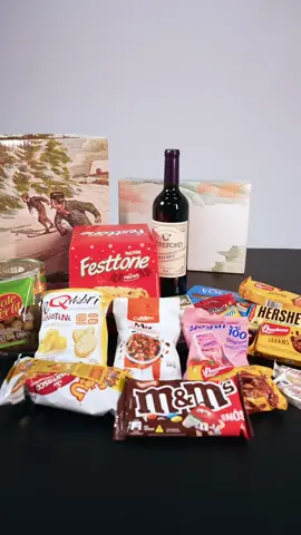 Essa é a nossa Cesta Alegria, uma das 20 opções de cestas de Natal disponíveis no Festval! Fala a verdade, você ficou com mais água na boca a cada produto né?  Por que então não garantir a sua hoje mesmo?  Passe na loja mais próxima a você ou acesse o Festval.com e compre a sua cesta de Natal do Festval.  Para conferir todas as opções, acesse o link da Bio.  #natal #festval #soufestval #cestasdenatal #reels #trend