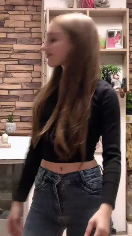 Das Ernst bleiben ist echt nicht mein Ding😂#fy#fouryoupage#fouryou#dancetrend#viral#dance#fyp 