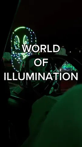 If you live in Az this is definitely a must during the holidays 🎄 🎅  Such a magical night ✨ Thank you @World of Illumination for having us 🤍 . #worldofillumination #lightshow #drivethrulightshow #christmaslights 