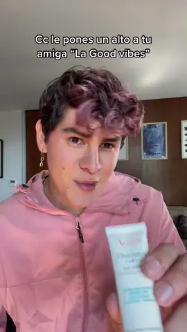 No seas la amiga cara de espejo, mejor lávate la carita con Avené #RetomaElControlDeTuPiel #AveneConfidence #ExpertiseCleanance 