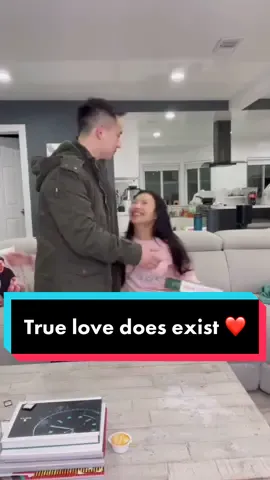 True love does exist!! 🥲❤️ @luseeyalu #couple #comedy #fail #chickenwings #food #waitforit #plottwist 
