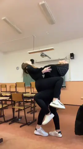 trosku to bolelo nerikam nic :)) #fyp #fail #TrendMomentos 