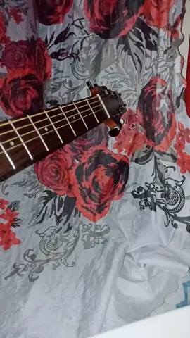 Kahit Kailan.... #acousticcovers #guitartok #guitarfingerstyle #fyp 