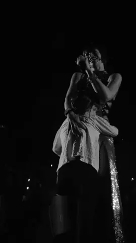-il nostro tempo- #concerto #napoli #alessandraamoroso #fypシ #foryou #perte #viralvideo #andiamoneiperte 