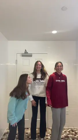 caught between the beef @lodenswishswish @gooogooograce 