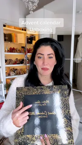 #adventcalendar #christmas #christmascountdown #christmas2022 #Vlogmas #bysarv #youtuber #madamglam #madamglamproducts #unboxing #prunboxing #prunboxinghaul 