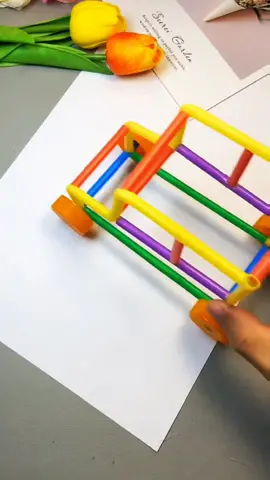 Recycle,make running cars out of straws and bottle caps#toy #recycle #handmade #DIY #creative #diyideas #creativehandmade #forkids #kidsdiy 