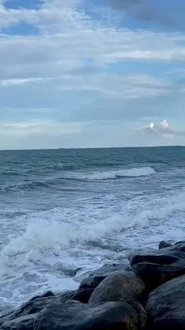 :) #sea #lautan #ombak #aesthetic 