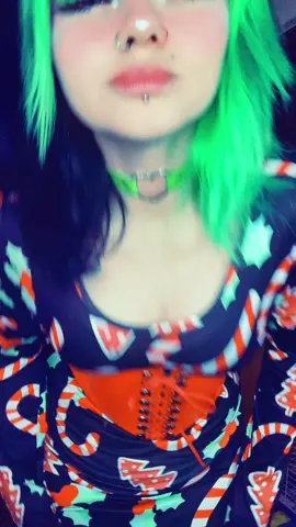 Just feelin myself today😍💖#yourbodylanguagespeakstome #kittysenpai420 #kittysenpai #christmaslooks 