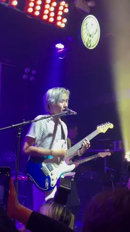 Không ngờ Thắng Ngọt hát live tệ vậy