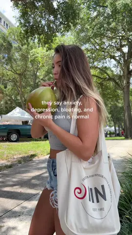 Your health is top priority 🍒🌿 #healthandwellness #holistichealth #holistichealing #bloating #healthyliving 