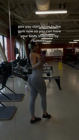 just start now 😫 #gym #motivation #TheRealPussinBoots #coaching #Summer #body #glutes #legday 