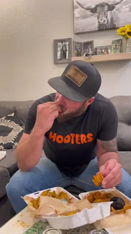 Always ready for some football and Hooters wings! Grab a Football Bundle and use code TimDobbs to get $10 off your takeout or delivery order over $30+ . @Hooters  #Ad #Hooterspartner . Offer valid at select locations only.