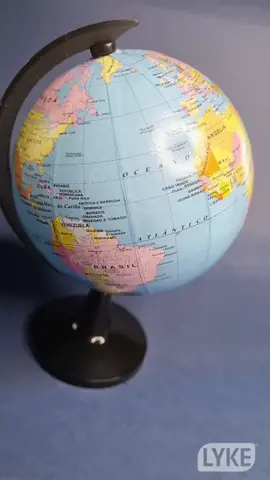 Para qual lugar do mundo você iria se pudesse, neste exato momento? 🤔🤪😁 🌍 Globo giratório LYKE!  Para aprender, ensinar, sonhar, planejar...  #lykebr #mapamundi #globoterrestre #globogiratorio #voltaaomundo #papelariacriativa #voltaasaulas2023 #voltaasaulas 