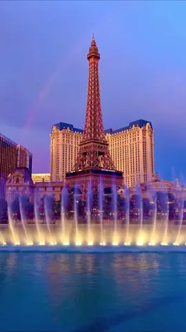 I recorded this clip like a year ago but totally forgot to post it. Love going to Vegas & right now I’m having FOMO. . . . Grabe este clip hace más de un año y olvide completamente publicarlo. Me encanta ir a Las Vegas y en este momento tengo FOMO. . #lasvegas #vegas #travel #traveltiktok  #travelthrowback #travelmore #travelnevada #thevenetian #vegasstrip #travelvideos #viraltraveltiktok  #touristattraction #touristspot #vegasshow #fountain #fountainshow #travelblog #travellife #lasvegasnevada #lasvegasnightlife #explrepage #lasvegasphotography #vegasnights #travelling #wanderlusting #funinvegas #whathappensinvegasstaysinvegas 