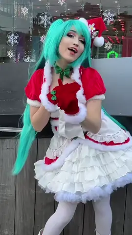 owowowowowo its Miku in da outside world owowowow #mikucosplay #miku #hatsunemiku #hatsunemikucosplay #cosplay 